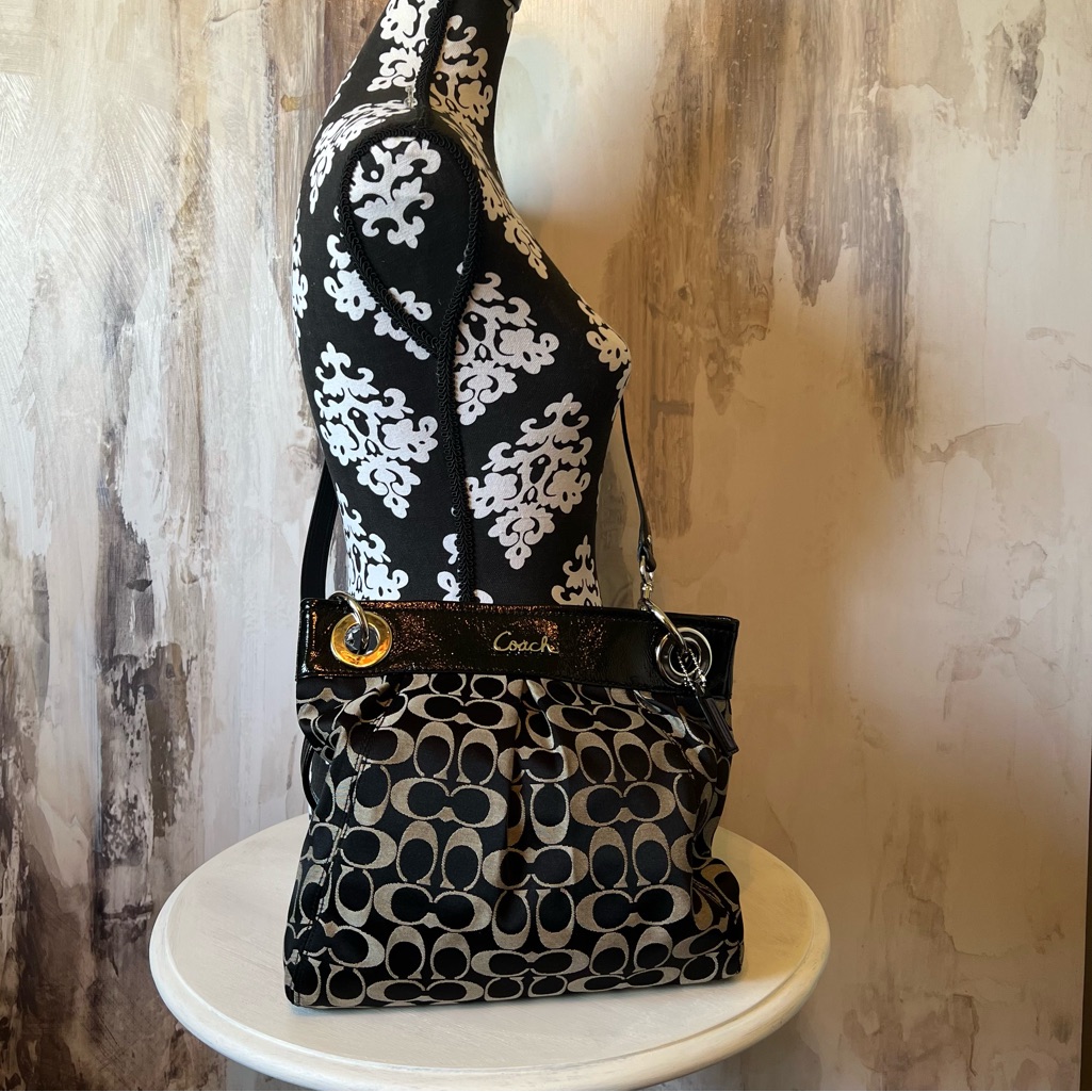 Coach Ashley Black Signature Shoulder/Handbag